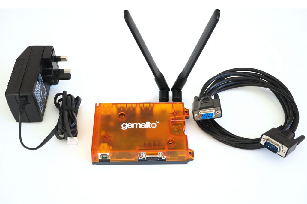 Image of PLS62T-W-USB Kit with Mains PSU Serial Cable and two Blade Antennas