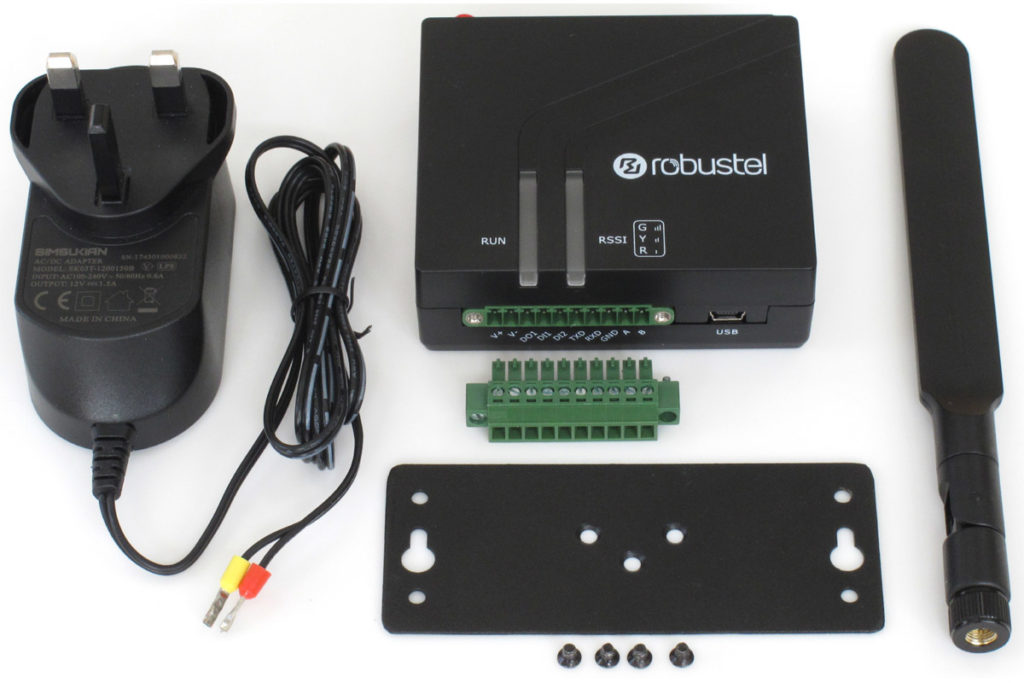 Image of contents of M1200 4G Wireless Gateway kit with everything requried to get started evaluating Robustel M1200