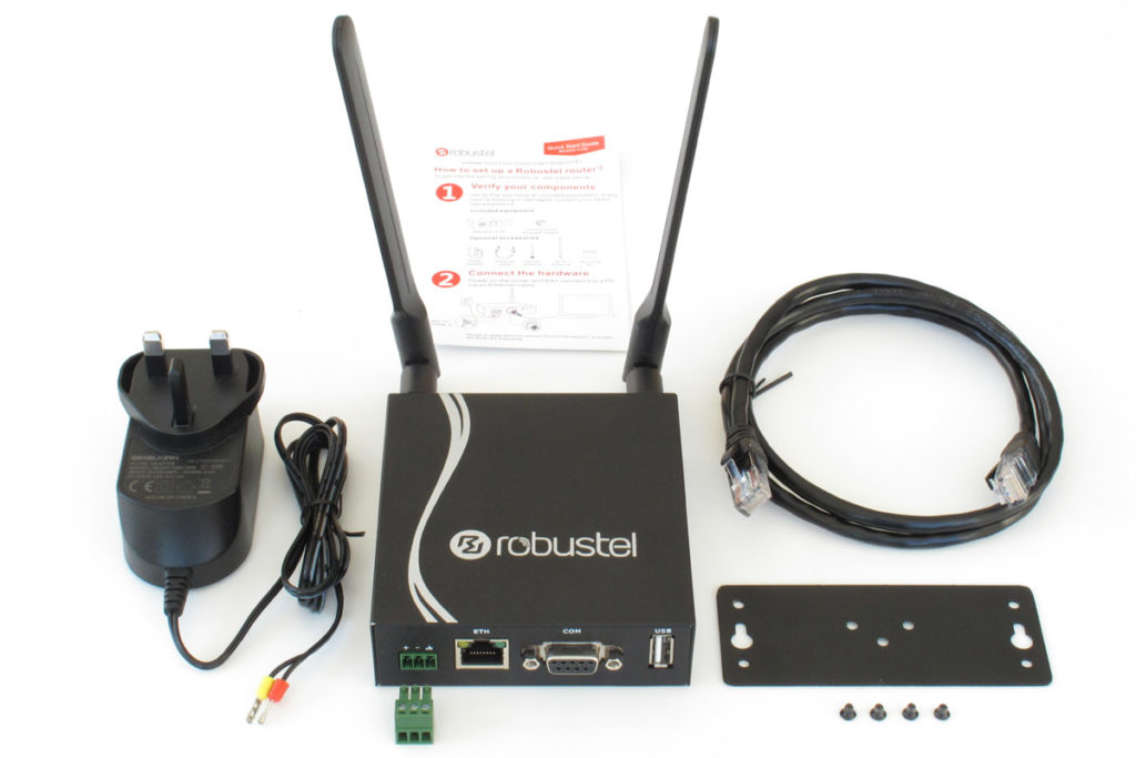 Image of R2000-4L 3G Router starter kit including all accessories